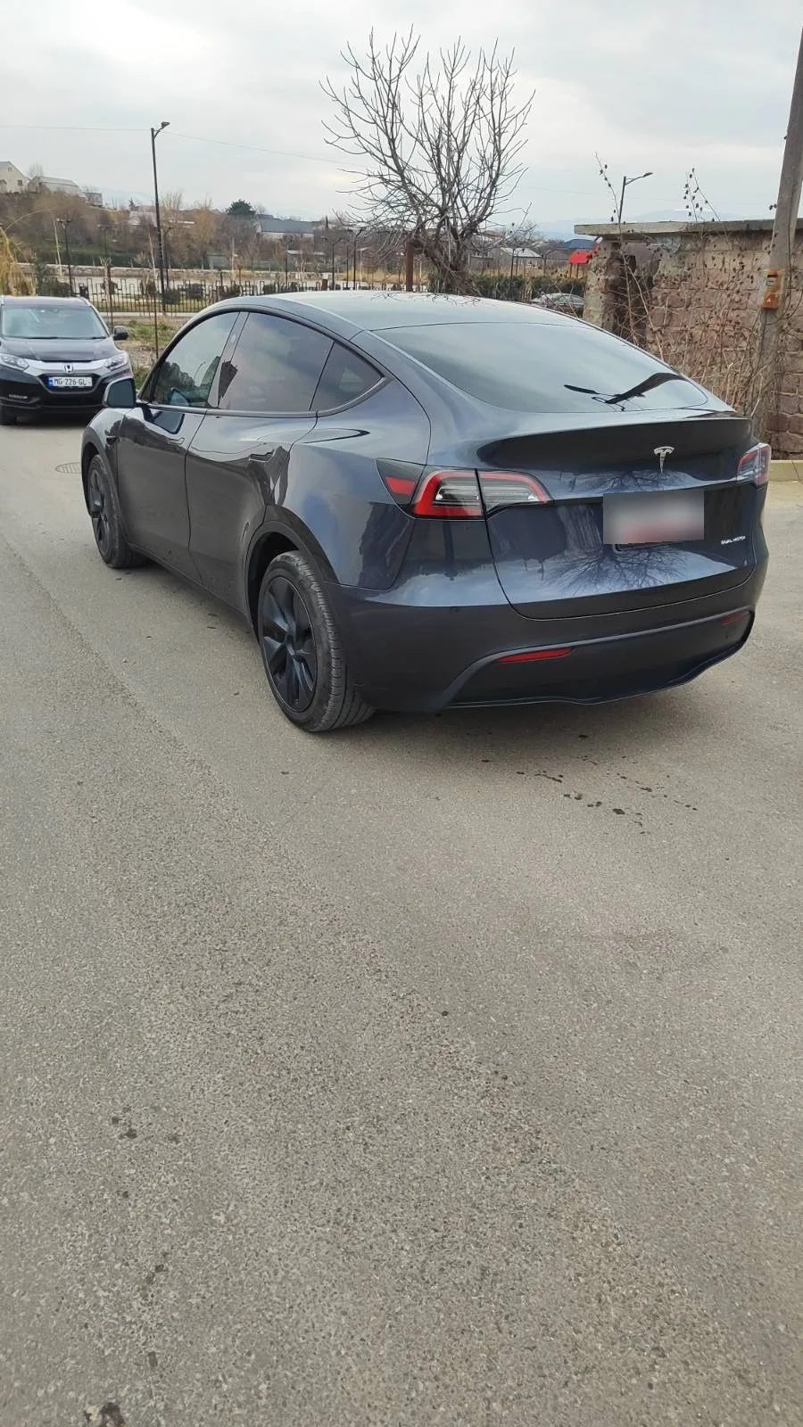Tesla Model Y 2024 — миниатюра 5