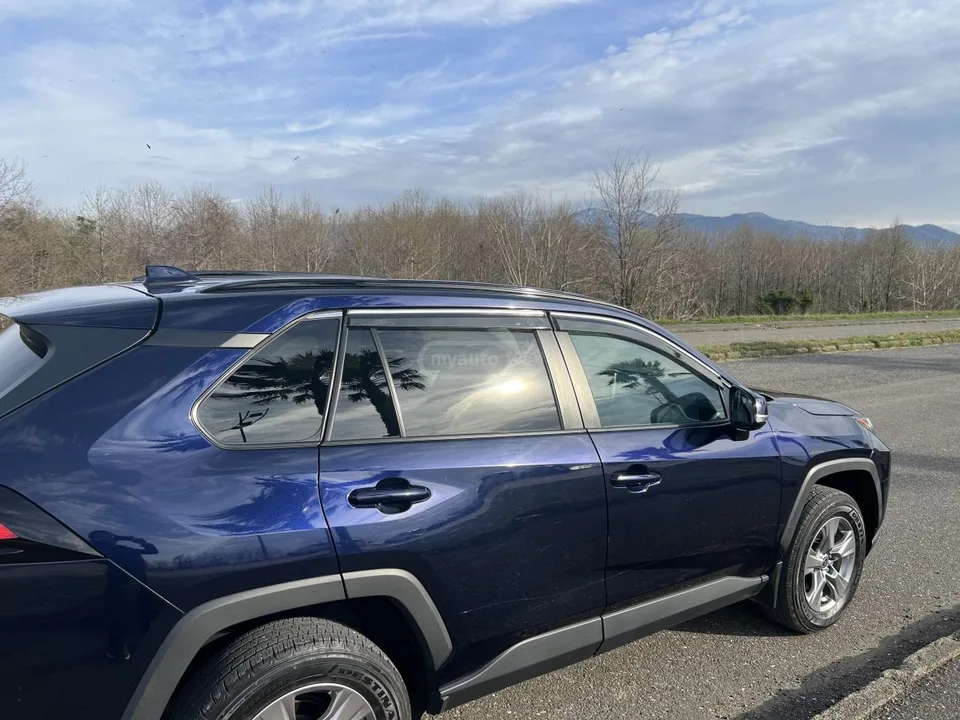 Toyota RAV4 2023 — миниатюра 2