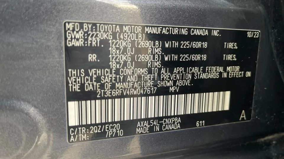 Toyota RAV 4 XSE 4dr All Wheel Drive CVT 2024 — миниатюра 4