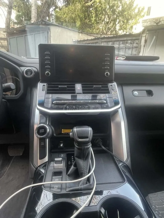 Toyota Land Cruiser 2023 — миниатюра 5