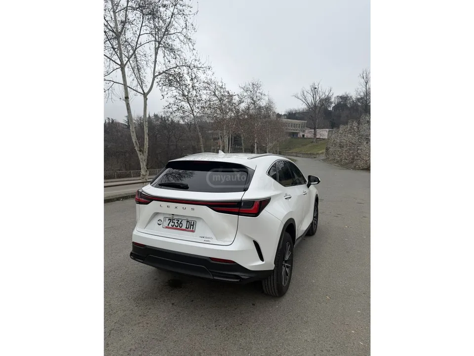 Lexus NX 350 2022 — миниатюра 3