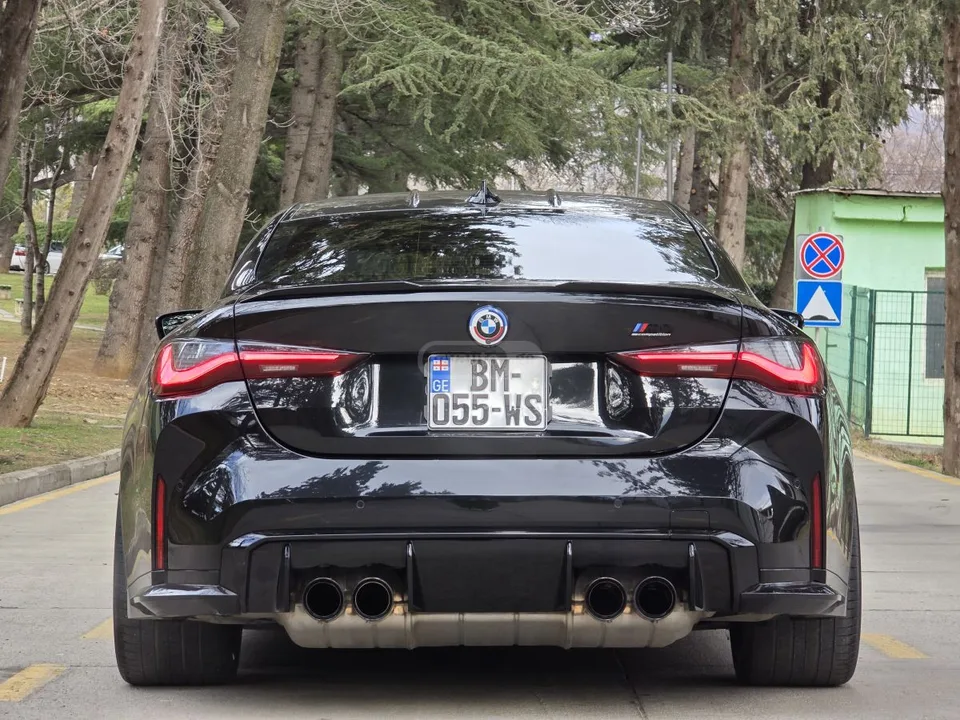 BMW M4 2022 — миниатюра 5