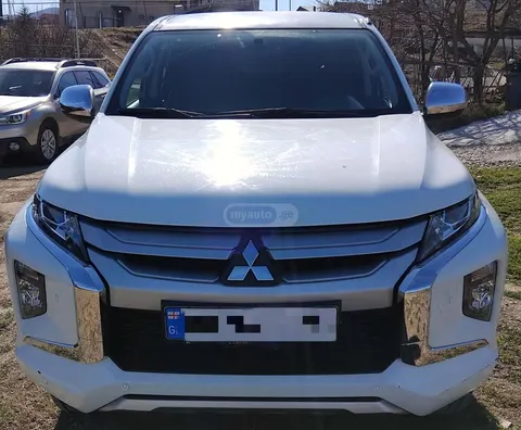Mitsubishi L 200 2022 купить в Москве