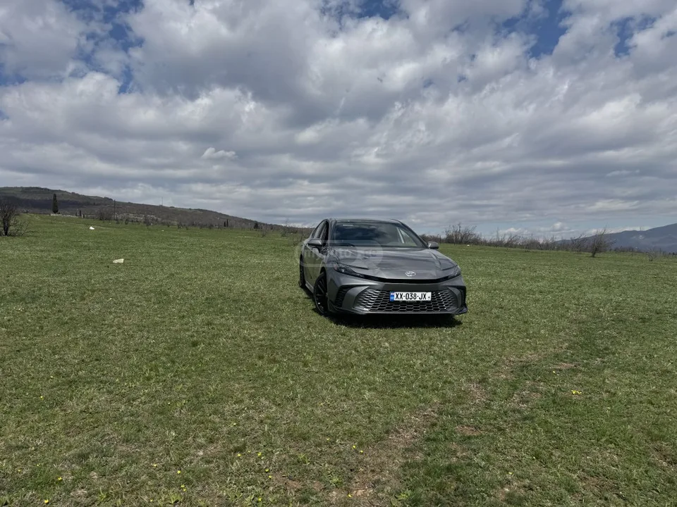 Toyota Camry SE 2024 — миниатюра 4