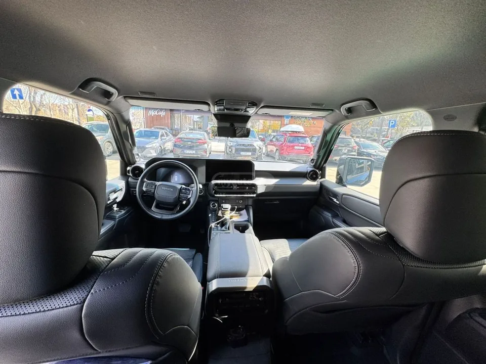 Toyota Land Cruiser Prado 67 2024 — миниатюра 3