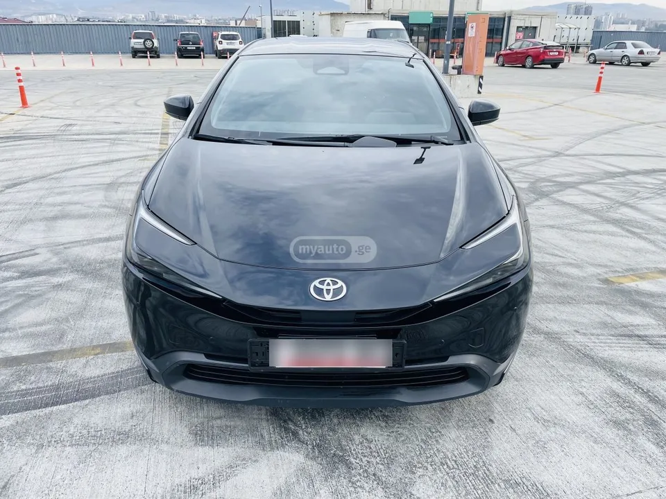 Toyota Prius 121 2024 — фото 1, купить с доставкой в Москву