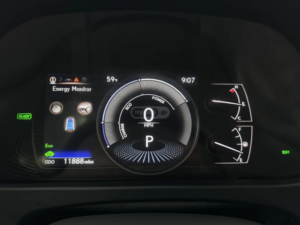Lexus UX 250 h 2022 — миниатюра 4