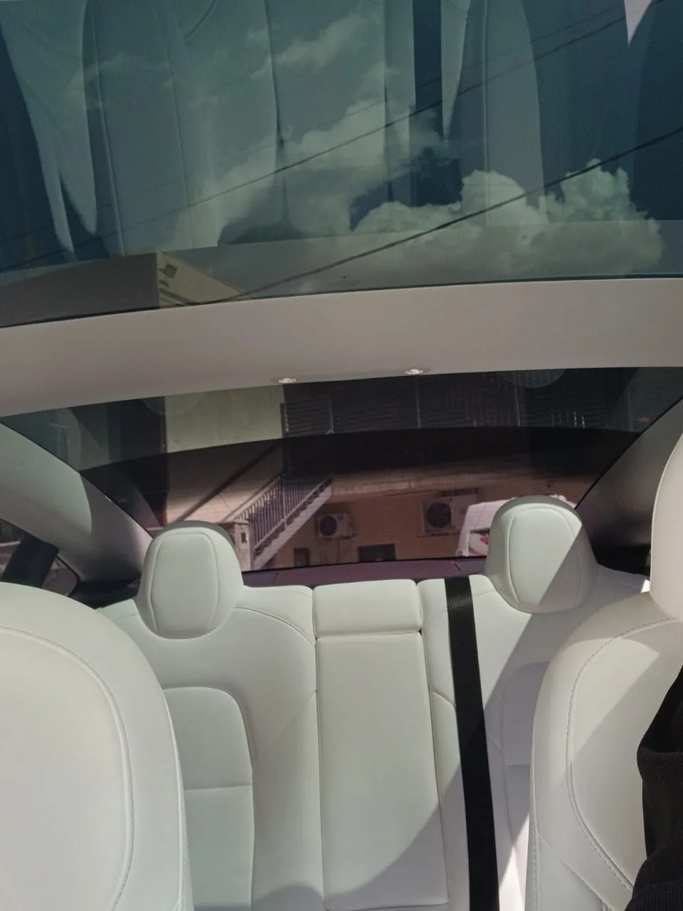 Tesla Model 3 Performance 2023 — миниатюра 3