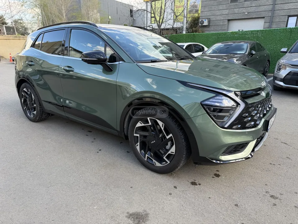 Kia Sportage 2022 — фото 1, купить с доставкой в Москву