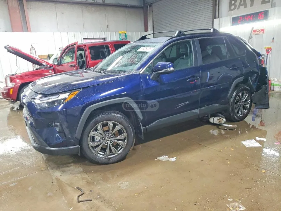 Toyota RAV 4 2025 — фото 1, купить с доставкой в Москву