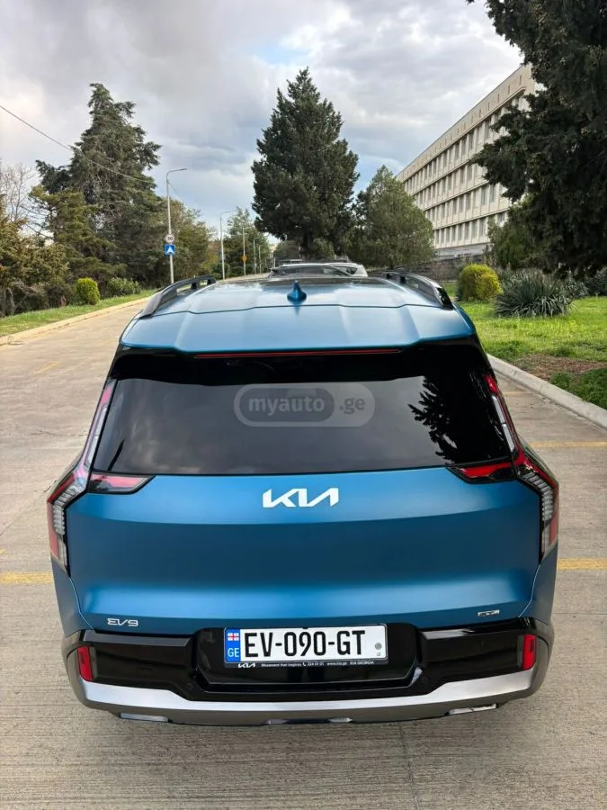 Kia EV6 2024 — миниатюра 3