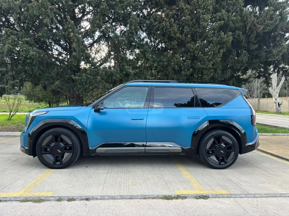 Kia EV6 2024 — фото 1, купить с доставкой в Москву
