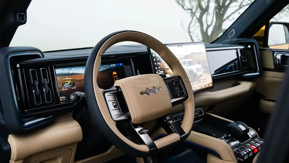 BYD Leopard 5 2025 — фото 1, купить с доставкой в Москву