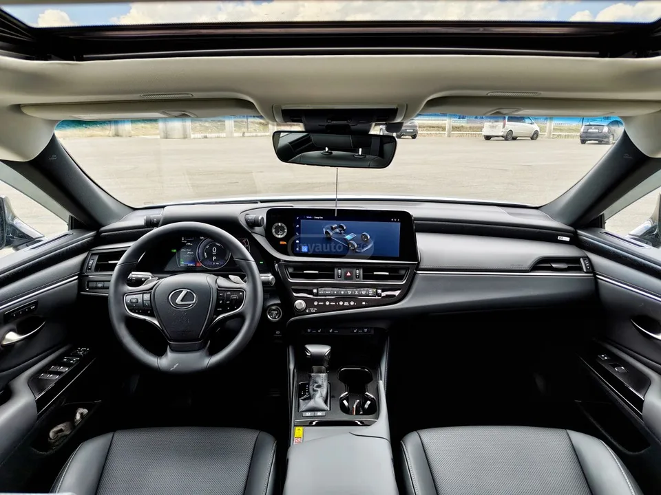 Lexus ES 300 2024 — миниатюра 5