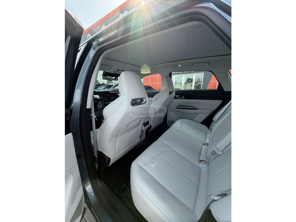 Changan UNI-Z 2022 — миниатюра 3