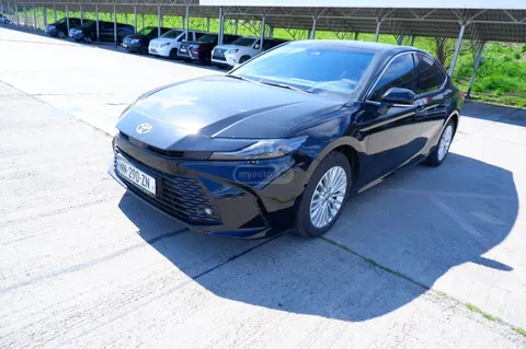 Toyota Camry 2025 купить в Москве