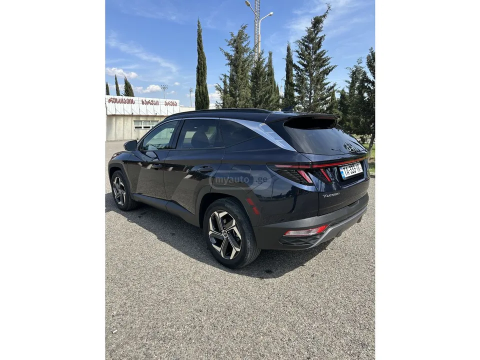 Hyundai Tucson Limited 4dr All-Wheel Drive Au 2023 — миниатюра 3