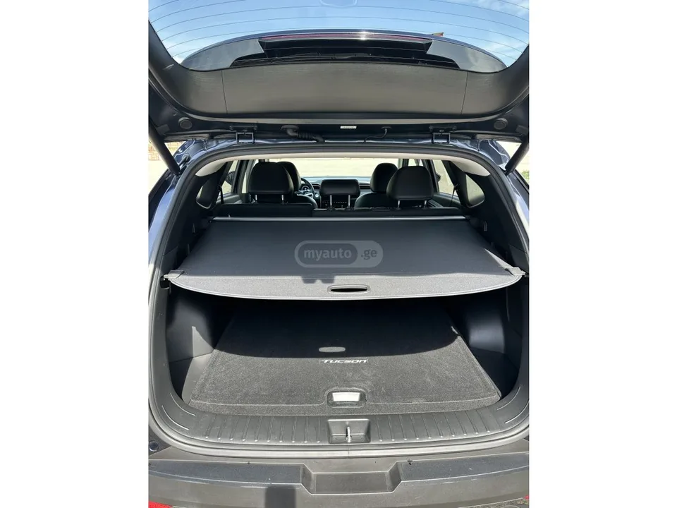 Hyundai Tucson Limited 4dr All-Wheel Drive Au 2023 — миниатюра 5