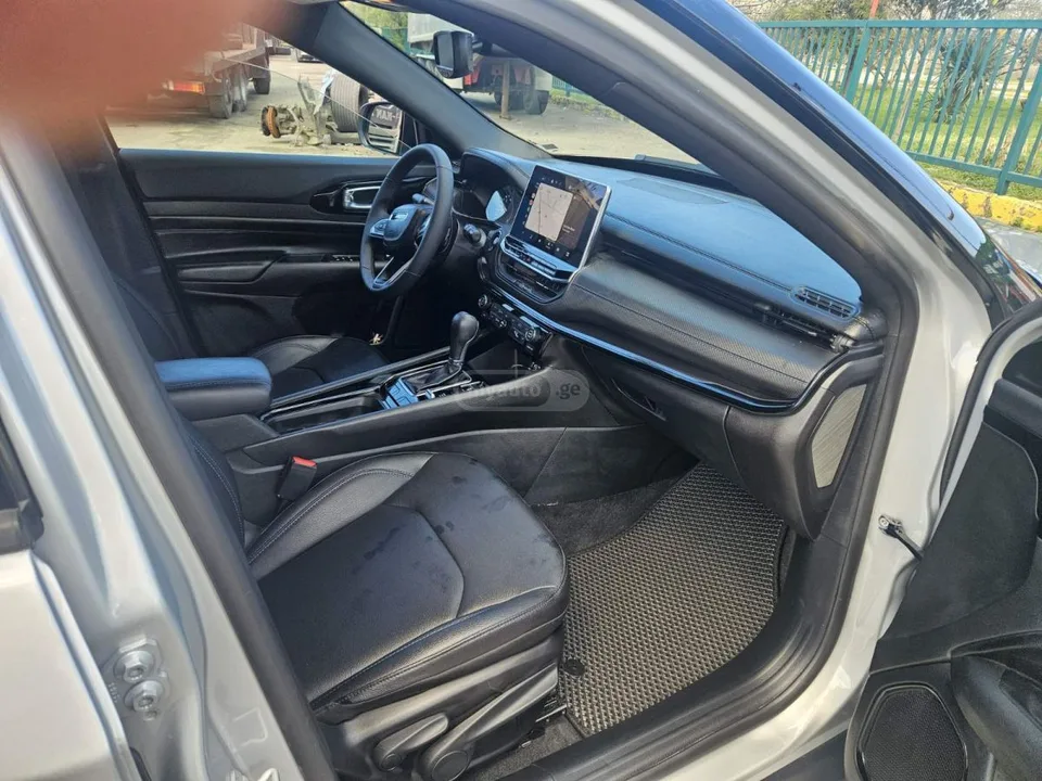 Jeep Compass 2025 — миниатюра 4