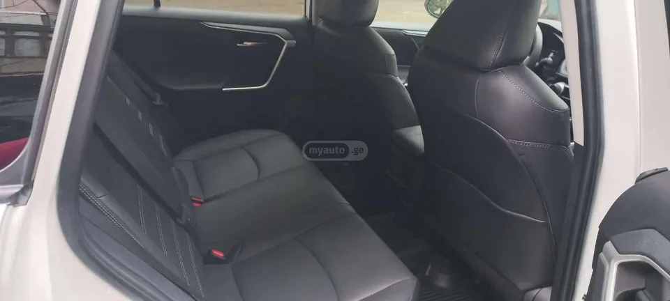 Toyota RAV 4 XLE Premium 4dr All-Wheel Driv 2023 — миниатюра 4