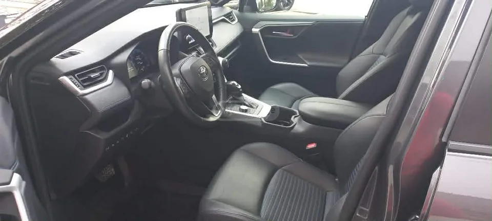 Toyota RAV4 XSE 4dr All Wheel Drive CVT 2024 — миниатюра 3