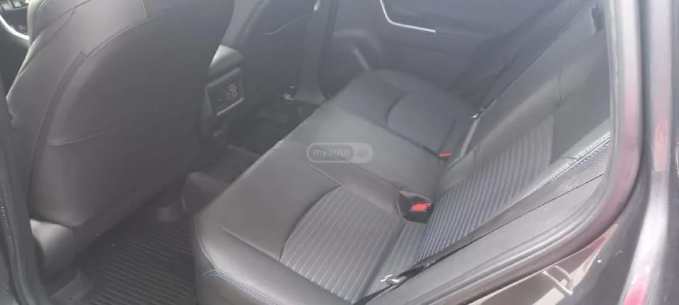 Toyota RAV4 XSE 4dr All Wheel Drive CVT 2024 — миниатюра 4