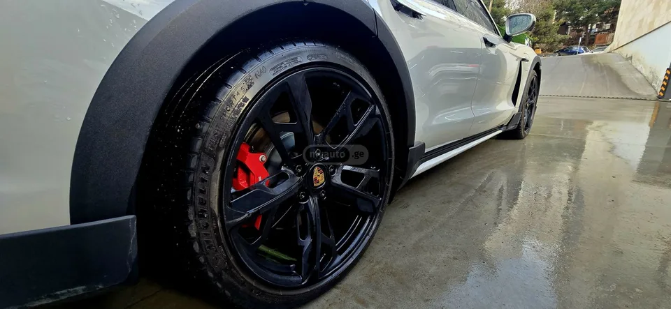 Porsche Taycan 4 S Cross Turismo 2024 — миниатюра 4