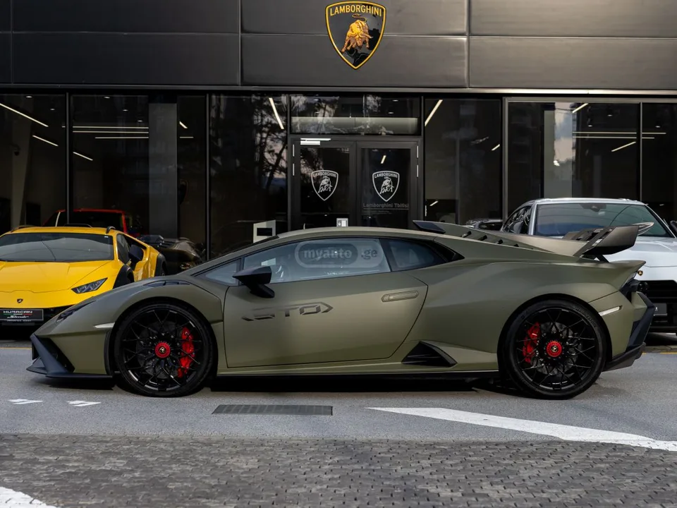Lamborghini Huracan STO 2022 — миниатюра 2