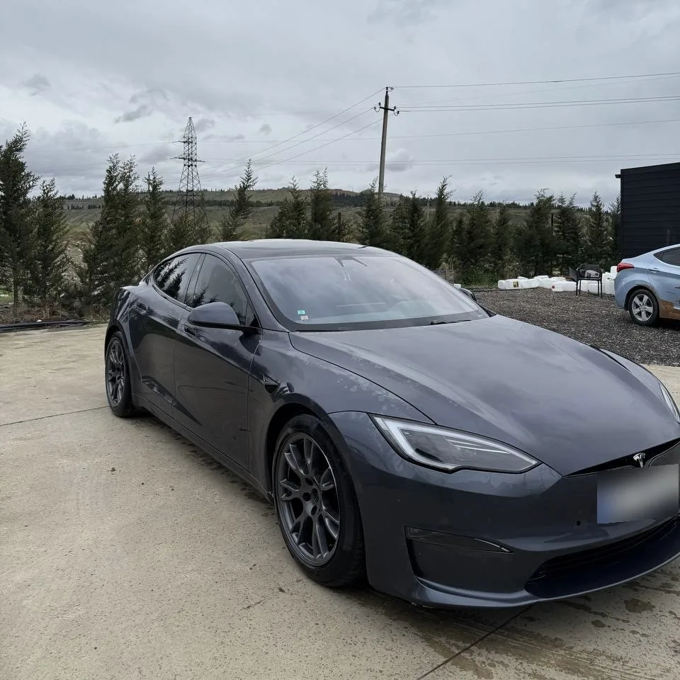 Tesla Model S 2022 — миниатюра 3