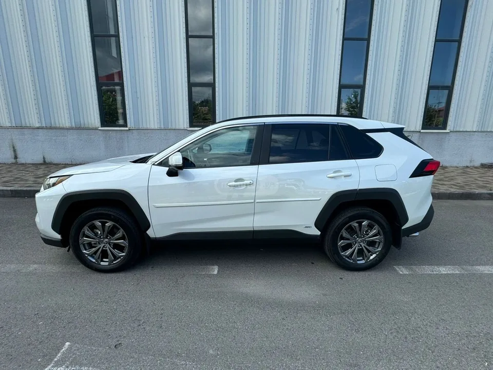 Toyota RAV4 XLE 4dr All-Wheel Drive Automa 2022 — миниатюра 2
