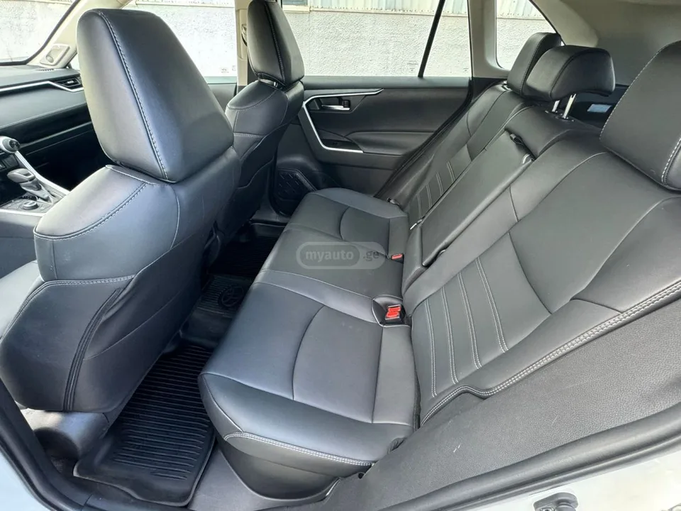 Toyota RAV4 XLE 4dr All-Wheel Drive Automa 2022 — миниатюра 4