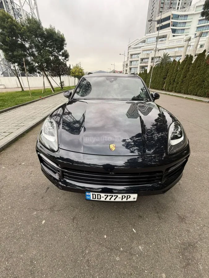 Porsche Cayenne 2022 — миниатюра 2