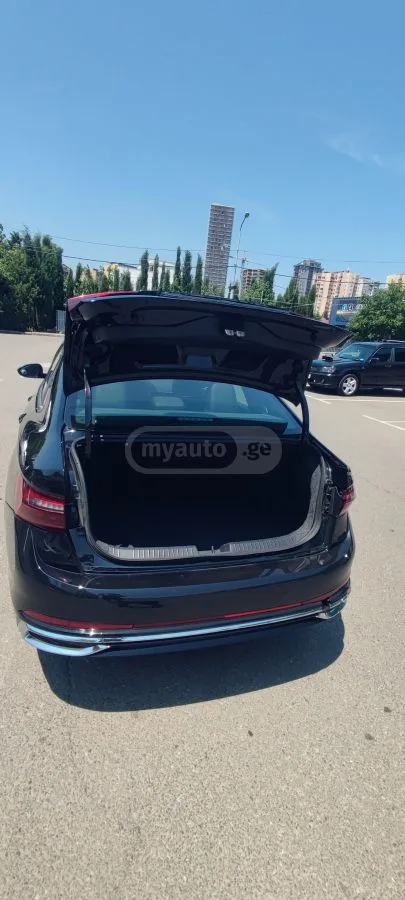 Volkswagen Jetta sport 2023 — миниатюра 4