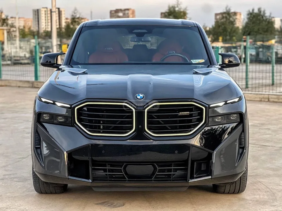 BMW XM 2023 — фото 1, купить с доставкой в Москву