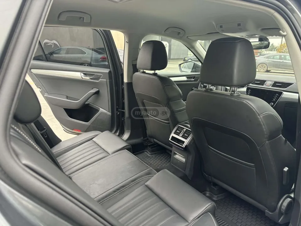 Skoda Superb 2024 — миниатюра 3