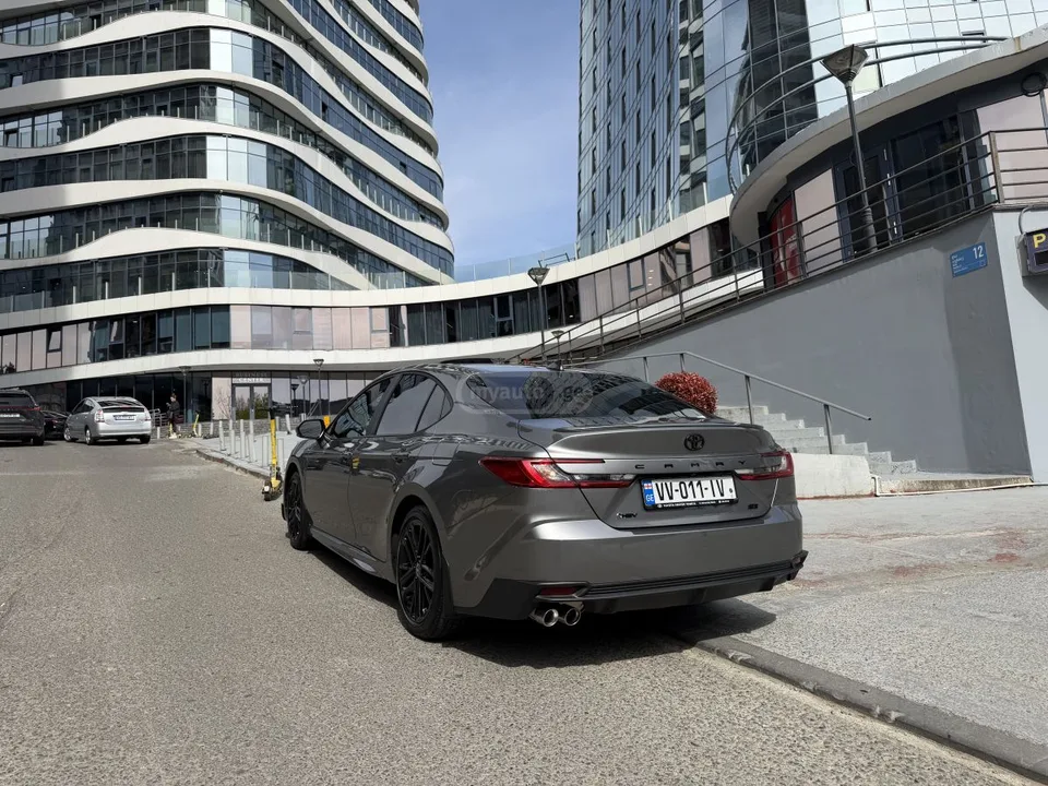 Toyota Camry 2025 — миниатюра 5