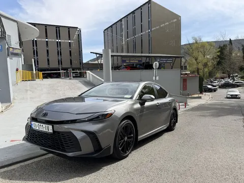 Toyota Camry 2025 купить в Москве