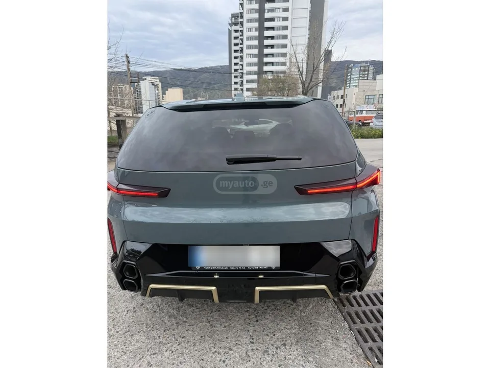 BMW XM Base 4dr All-Wheel Drive Sport 2023 — миниатюра 2