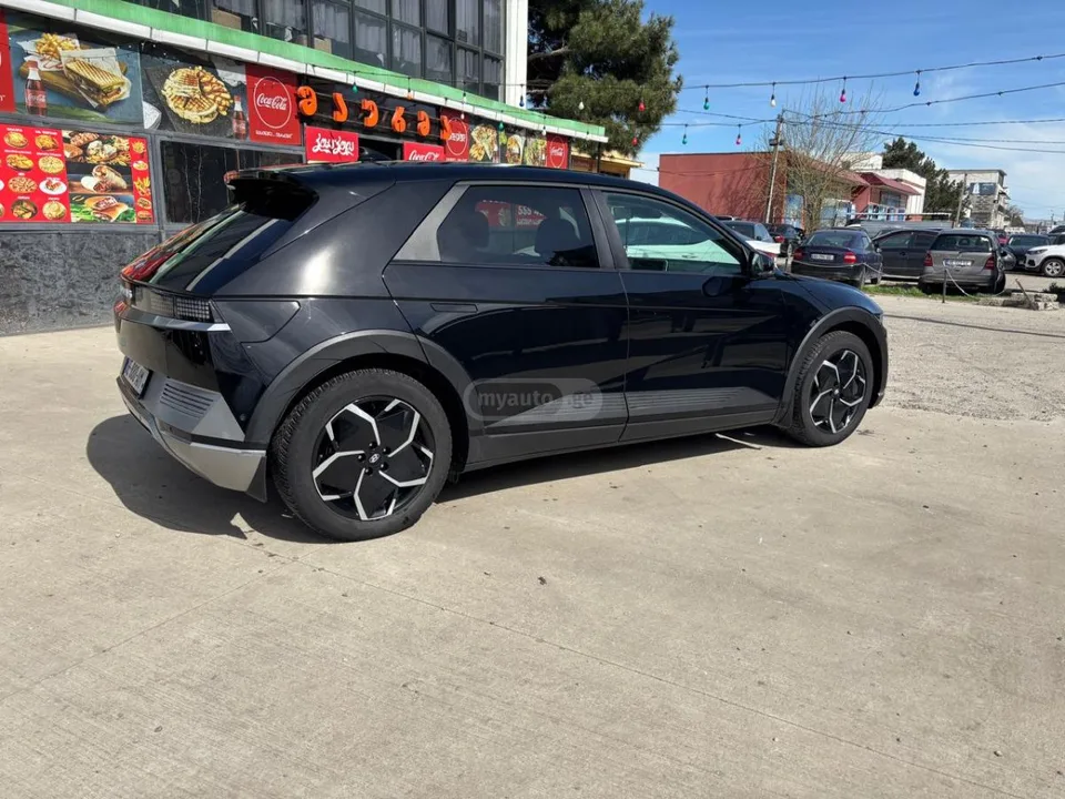 Hyundai Ioniq 5 SE 2024 — миниатюра 4