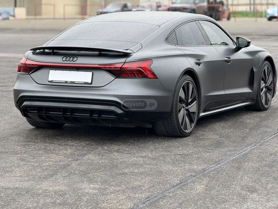 Audi RS e-tron GT E-tron gt Prestige 2023 — миниатюра 2