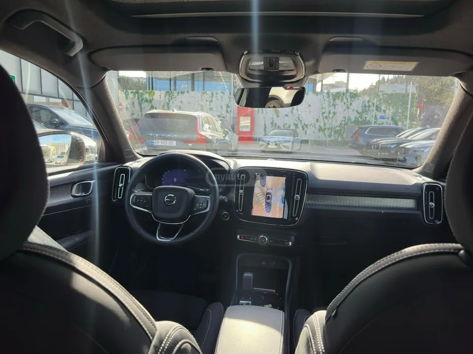Volvo XC 40 2023 — миниатюра 2