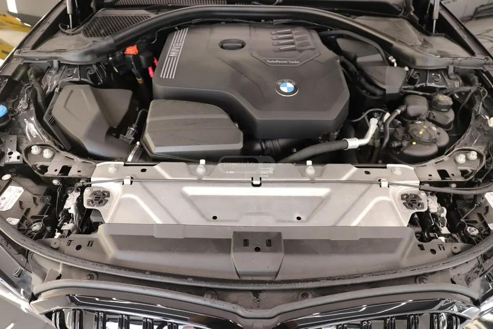 BMW 330 Base 4dr Rear-Wheel Drive Seda 2023 — миниатюра 3