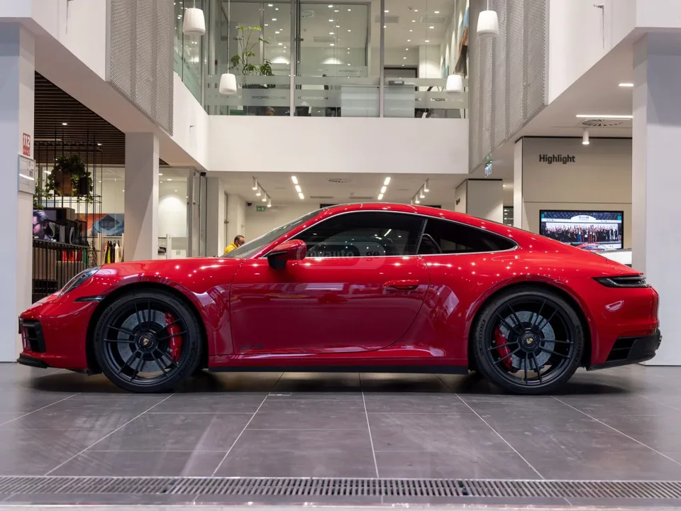 Porsche 911 2024 — миниатюра 3