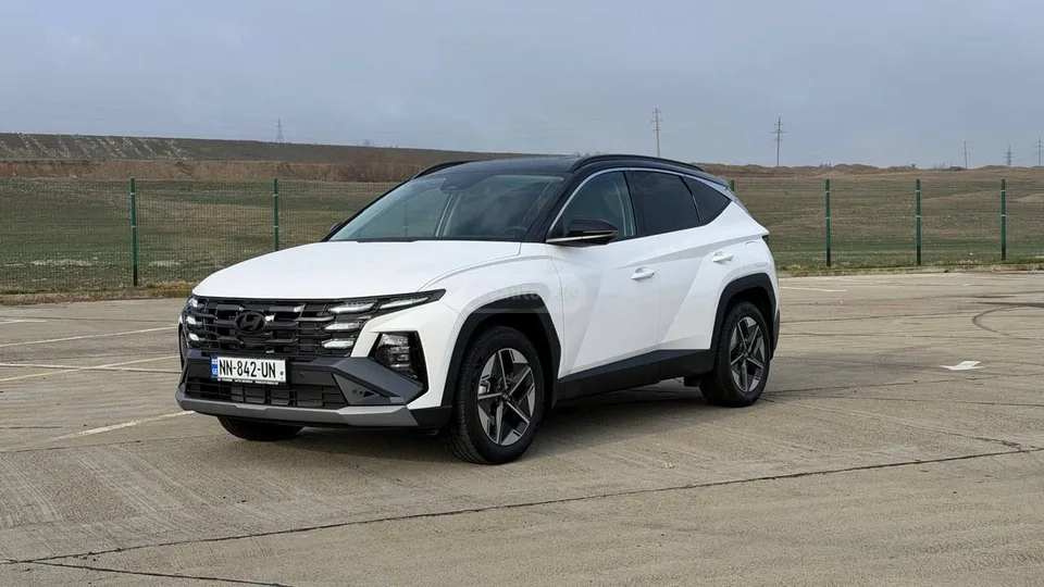 Hyundai Tucson 2025 — фото 1, купить с доставкой в Москву