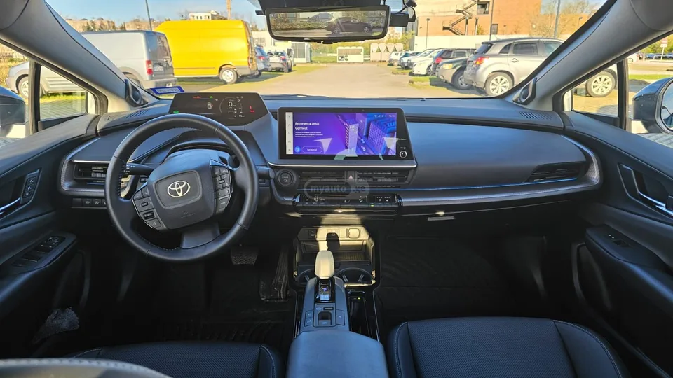 Toyota Prius LTD 2024 — миниатюра 3