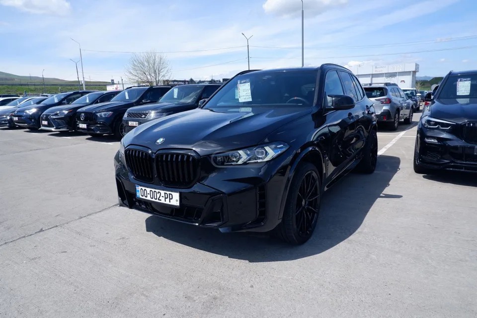 BMW X5 2024 — фото 1, купить с доставкой в Москву