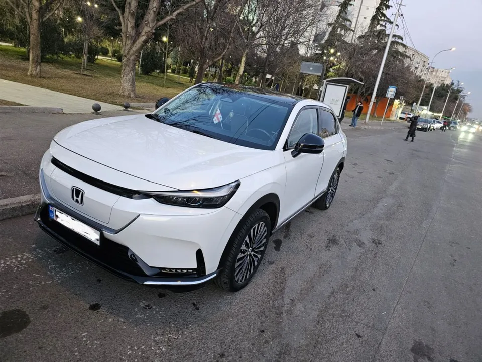 Honda e:NS1 2022 — миниатюра 3