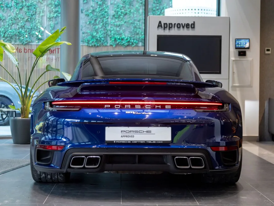 Porsche 911 2023 — миниатюра 3