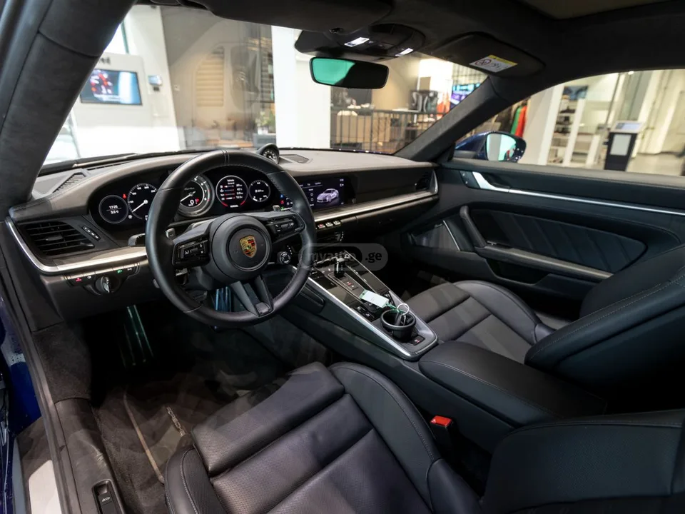 Porsche 911 2023 — миниатюра 4