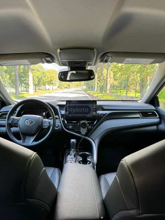 Toyota Camry XSE 4dr All-Wheel Drive Sedan 2022 — миниатюра 2